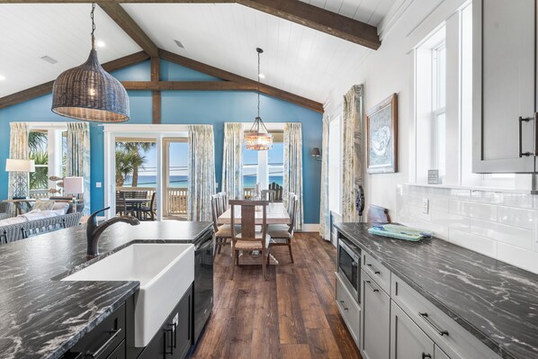 Interior - Breezin at 19406 FBR (Panama City Beach)