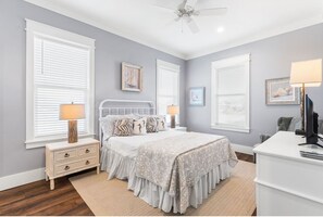 6 bedrooms, iron/ironing board, free WiFi, bed sheets