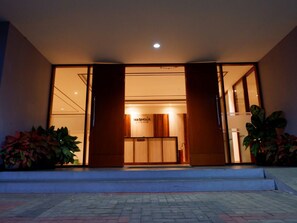 Exterior - Nava Magnolia Hotel (Bandung)