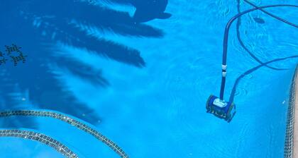 Sunny Pool Retreat-Sleeps 11* RV Parking