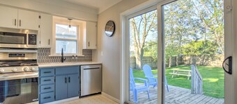 Water Escape; Hot Tub, River Views & Splash Pad