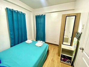 1 chambre, fer et planche à repasser, Wi-Fi, draps fournis