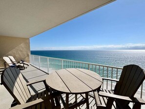 Outdoor dining - Flash Sale Gulf Front San Carlos 1906 Sleeps 8 (Gulf Shores)