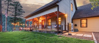 *NEW* Views, Game Room, FirePit, Pet, Fam Friendly