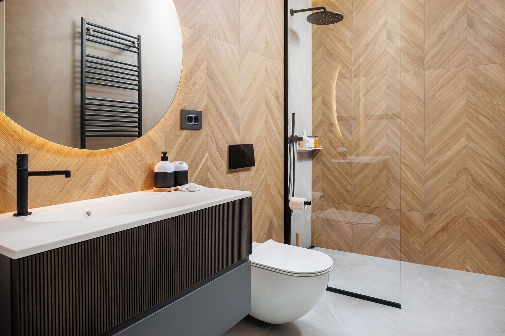 Hårføner og håndklær