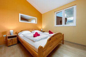 2 bedrooms, free WiFi, bed sheets