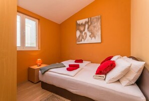 2 chambres, Wi-Fi gratuit, draps fournis