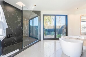Hair dryer, towels - Spectacular Resort-Style Oasis by Rather Be Properties (Palm Springs)