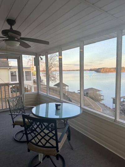 Weiss Lodge on Weiss Lake - Pet Friendly