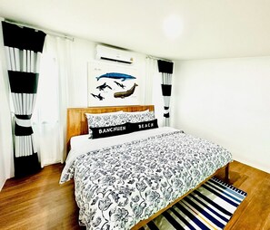 Basic Double Room, 1 King Bed, Air conditioning | Free WiFi, bed sheets - Hello Banchuen Beach (Khlong Yai)