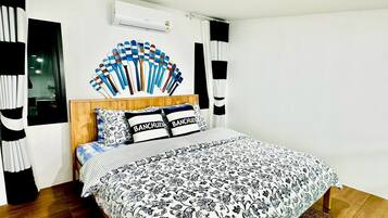 واي فاي مجانًا وملاءات أسرّة