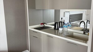 Private kitchen - Luxury apartments with sea view (Batumi)