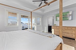 5 bedrooms, iron/ironing board, travel cot, WiFi - 5 BR Townhome, Parking, Elevator (Margate City)