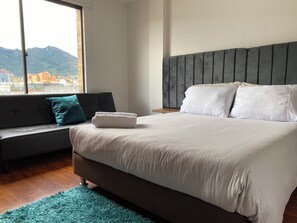 8 habitaciones, tabla de planchar con plancha y wifi gratis