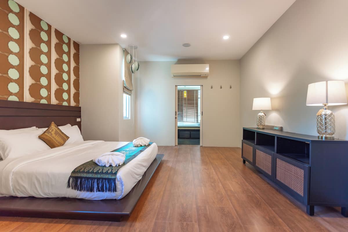 7 kamar tidur, Wi-Fi gratis, dan seprai linen