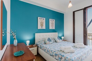 2 slaapkamers, een strijkplank/strijkijzer, gratis wifi, beddengoed