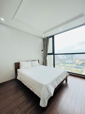 Chambre Double, balcon, vue ville | Wi-Fi gratuit