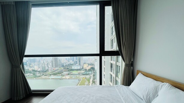 Basic Double Room, Balcony, City View - Sunrise Majestic - Vinhomes Skylake (Hanoi)