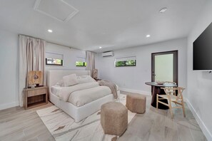 1 Schlafzimmer, Bügeleisen/Bügelbrett, Reisekinderbett, kostenloses WLAN