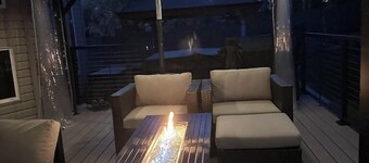 King Bed | Jacuzzi | Fast Wi-Fi