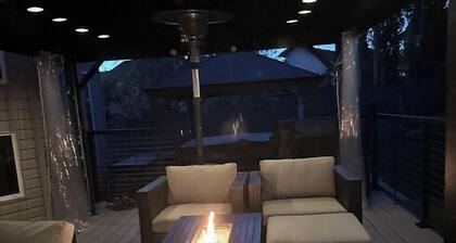 King Bed | Jacuzzi | Fast Wi-Fi