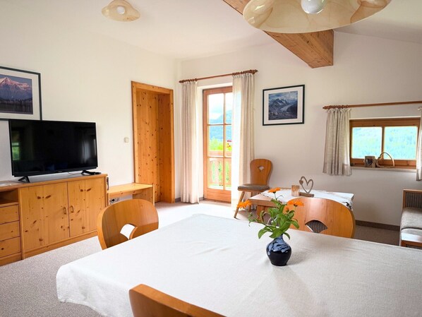 1 habitación y ropa de cama