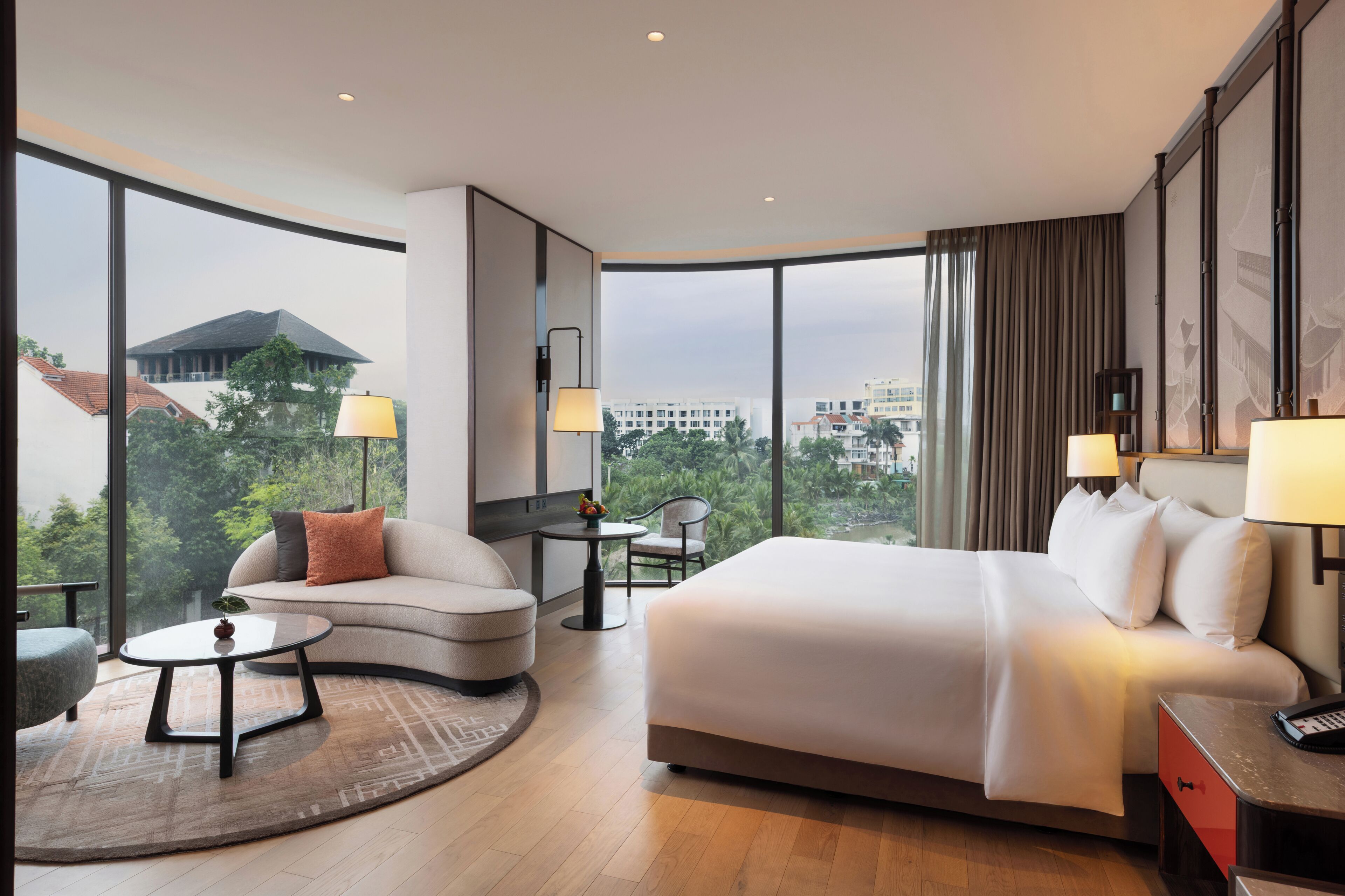 Ropa de cama de alta calidad y minibar 