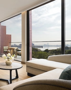 Quarto júnior, 1 cama King, sacada | Sacada