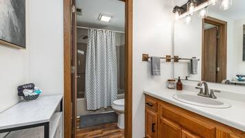 Hair dryer, towels