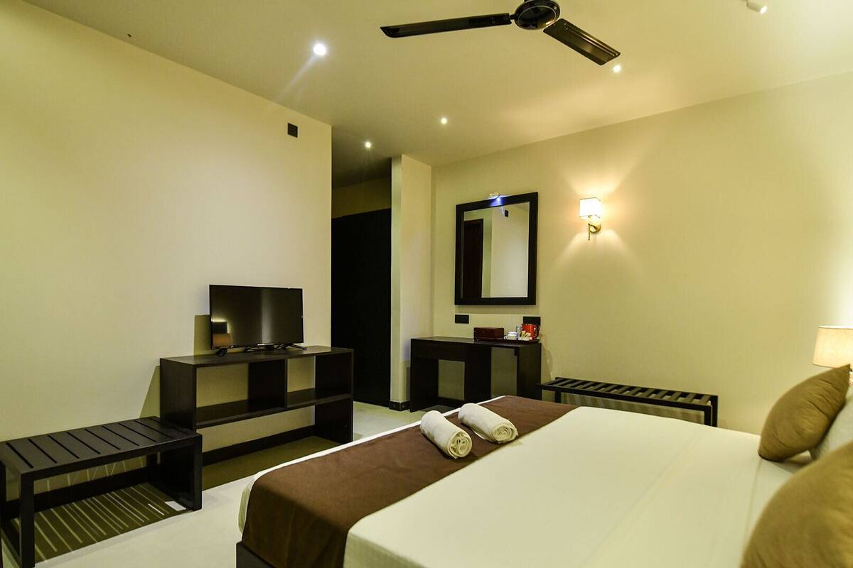 Deluxe Double Room, Resort View | 1 bedroom, desk, free WiFi, bed sheets