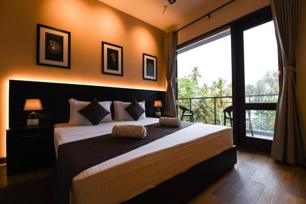 Superior Double Room, Garden View | 1 bedroom, desk, free WiFi, bed sheets