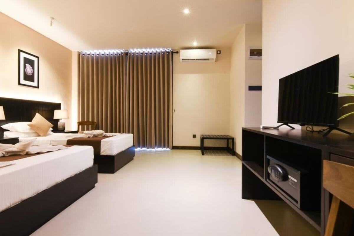 Deluxe Double Room, Resort View | 1 bedroom, desk, free WiFi, bed sheets