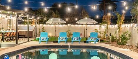 حمّام سباحة خارجي، حمّام سباحة مُدفَّأ