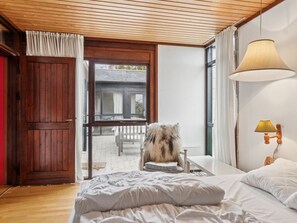 3 bedrooms, Internet