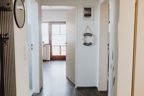 Interior - Coastal time-out - cozy vacation apartment on the North Sea. Furry friends welcome. (Wurster Nordseeküste)