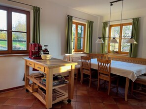 Dining - Vacation apartment 118 sqm with garden and terrace (Saaldorf-Surheim)
