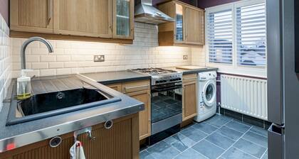 Pass the Keys | Cosy Flat in Leigh