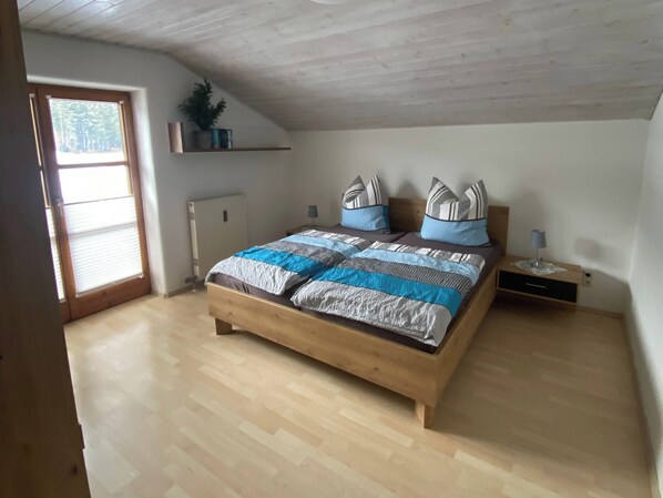 1 habitación y ropa de cama 