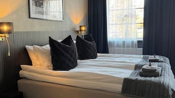 Double Room | Desk, free WiFi