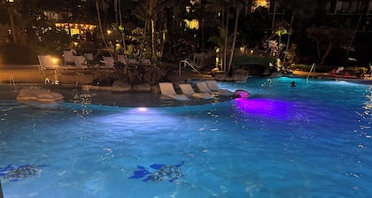 New Listing! Beautiful ocean view 2bed/2ba Condo on Kaanapali Beach Resort-style