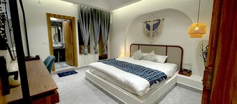 โรงแรม อินริรา