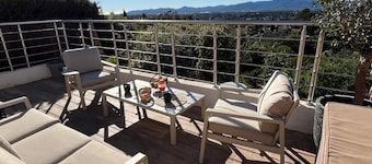 House-Exceptional view-Private estate LE CAPITOU with swimming pools