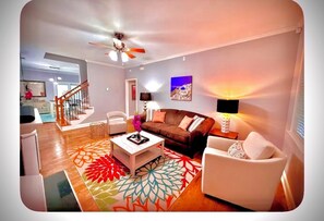 Smart TV, chimenea, videojuegos y libros 