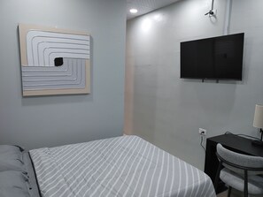 1 soverom, strykejern/-brett, wi-fi og sengetøy