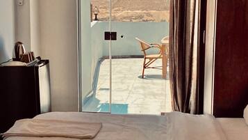 Ropa de cama hipoalergénica, minibar y decoración personalizada