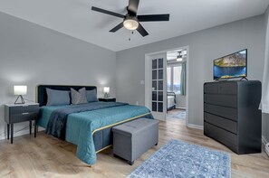 8 bedrooms, free WiFi, bed sheets