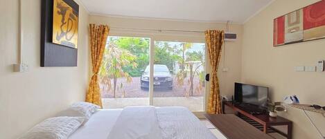 Strykejern/-brett, wi-fi og sengetøy