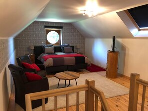 4 bedrooms, WiFi, bed sheets