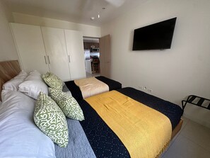 2 bedrooms, WiFi, bed sheets
