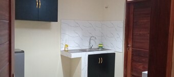 3-bedroom condo in delightful Dar es Salaam with AC, WiFi
